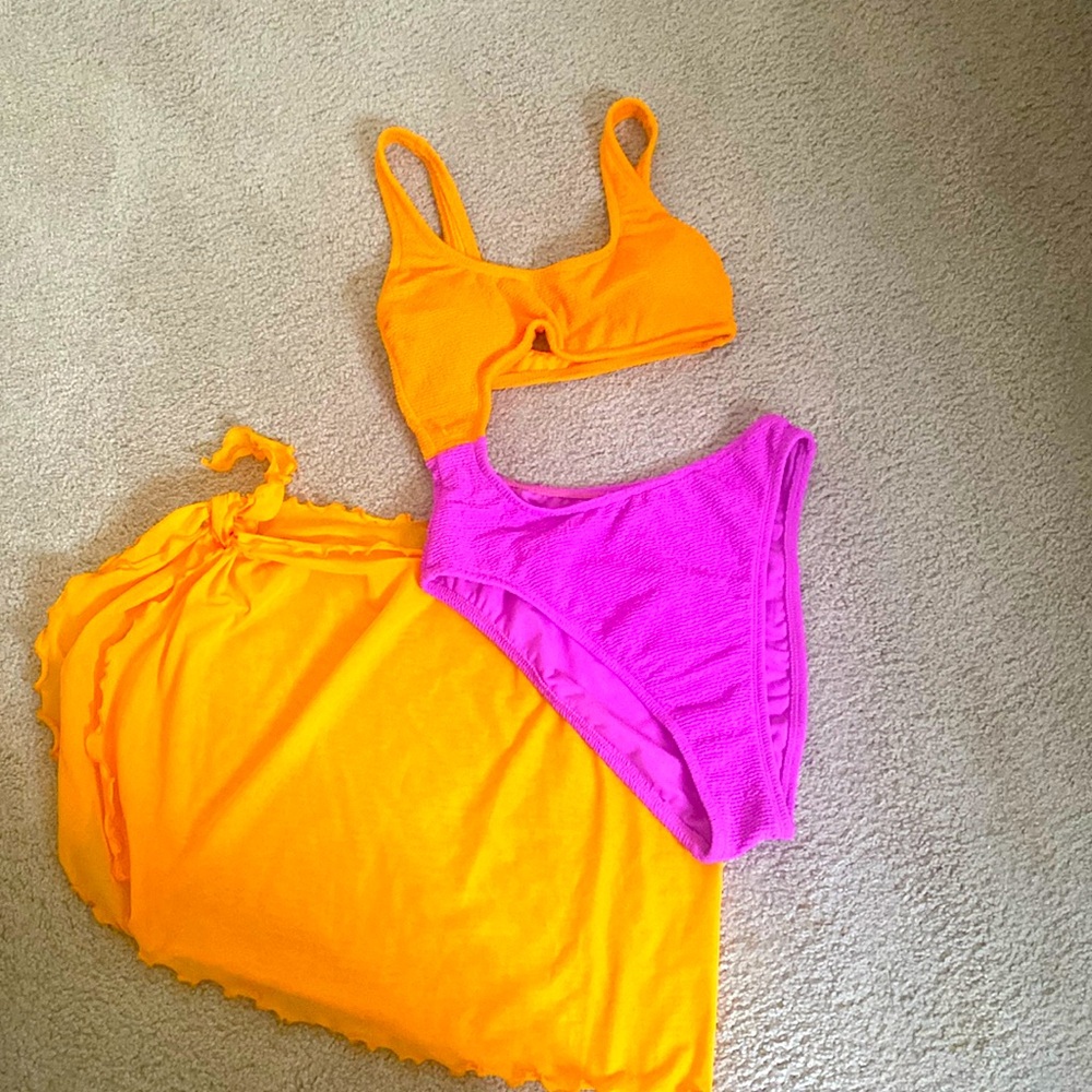 💜🍊 WILD FABLE - BATHING SUIT AND MATCHING SKIRT!
